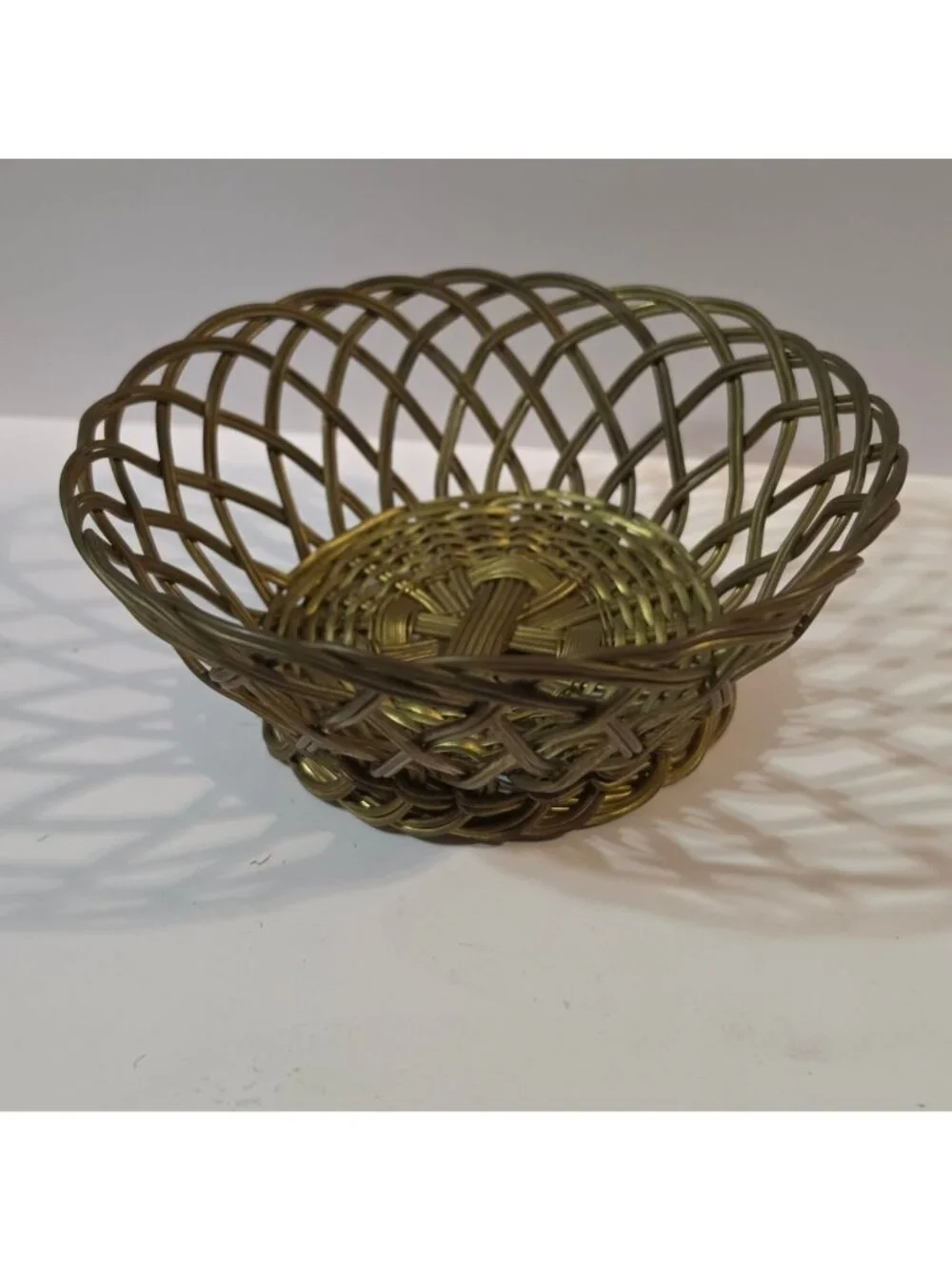 Vtg Woven Brass Wire Basket Small Lattice Trinket Bowl Catchall Boho 3x6 MCM